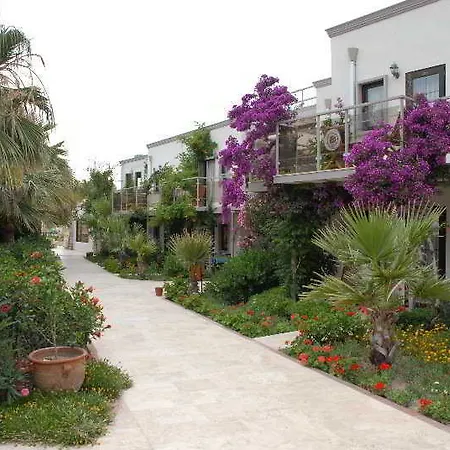 Hotel Club Mira Luna 4*